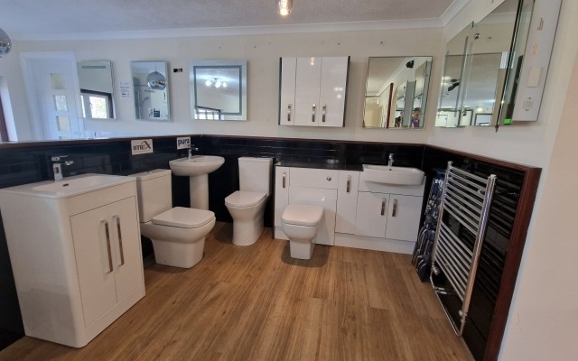 Gurney & White Bathroom Showroom - Greenhithe, Kent - Large Vanity Unit, Fitted Unit and Toilets