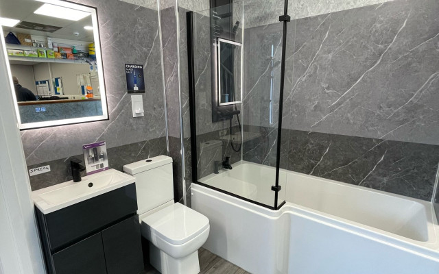Beautiful shower-bath display showcasing modern design elements.